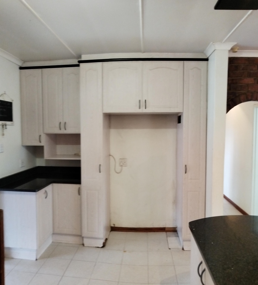 3 Bedroom Property for Sale in Azalea Park Eastern Cape